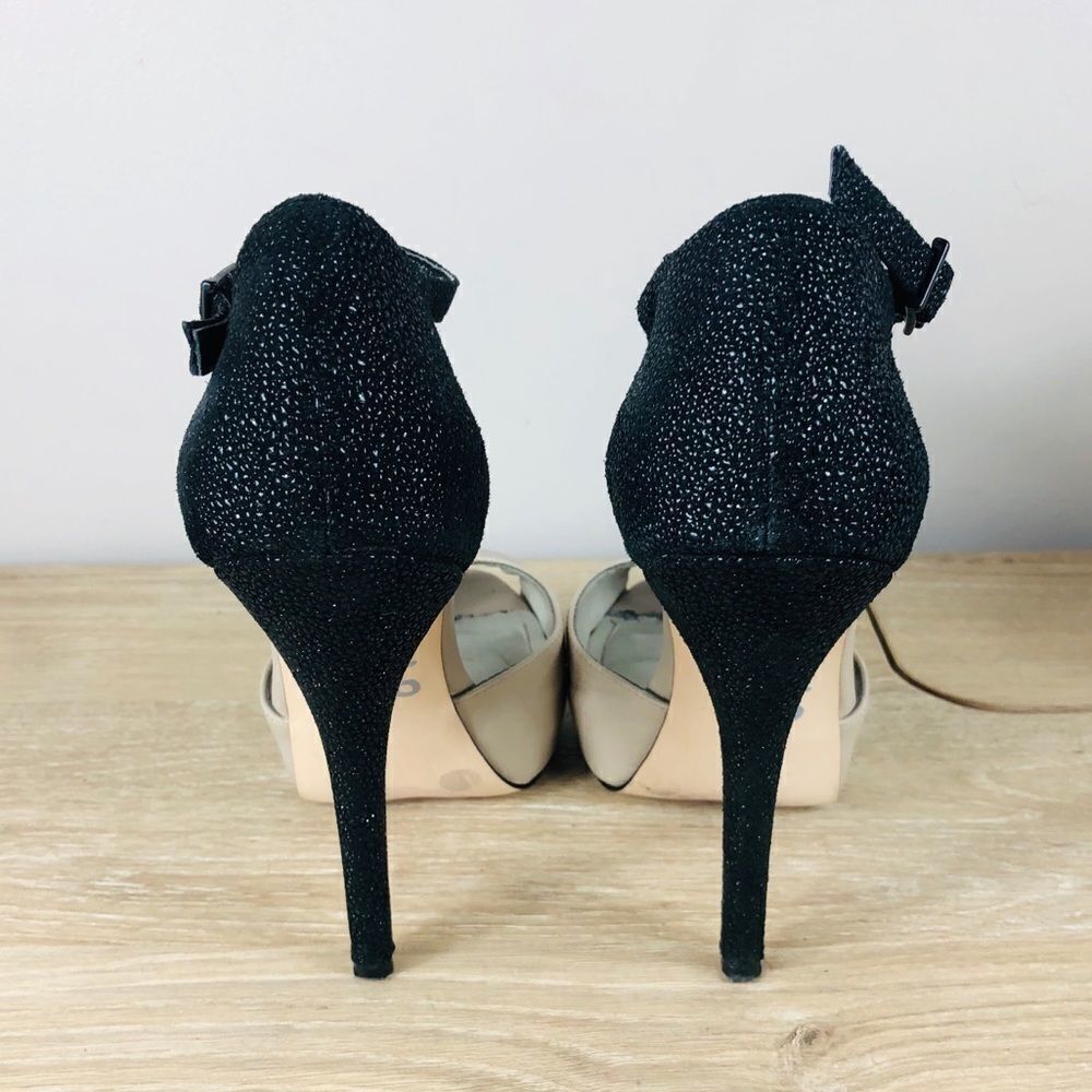 BCBGMaxazria high heels - Picture 5 of 7